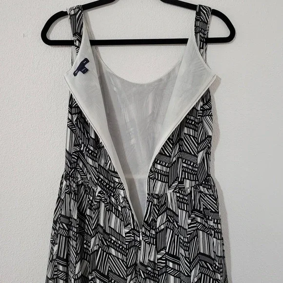 Gap Sleeveless Geometric Print Dress - Picture 5 of 8